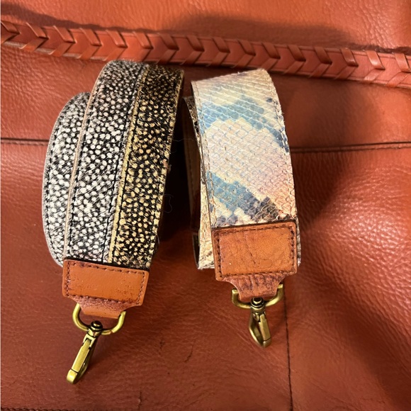 Madewell Leather Convertible Tote + Two Extra Straps - Picture 10 of 10